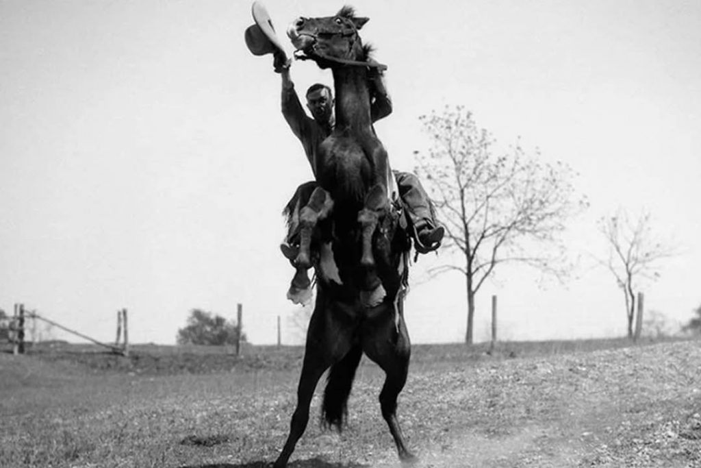 these-real-photos-from-the-wild-west-era-will-amaze-you-ins-blueprint